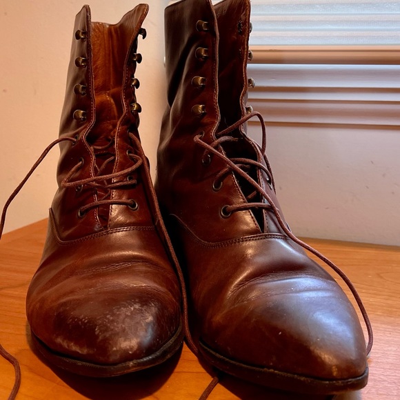 Cole Haan Lace-up Brown Leather Booties, size 6.5 - Picture 3 of 8